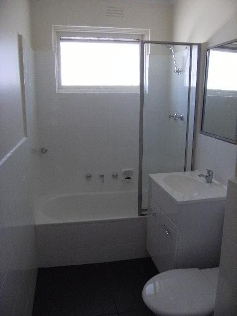 5/2A Loyola Avenue, Brunswick VIC 3056, Brunswick - Thumbnail 5