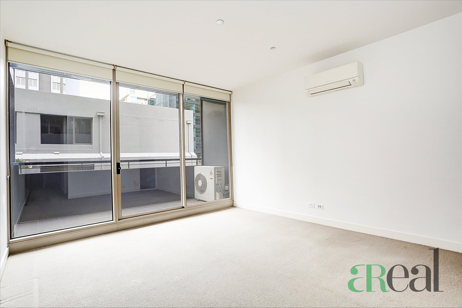 215/74 Queens Road, Melbourne VIC 3004, Melbourne - Thumbnail 2