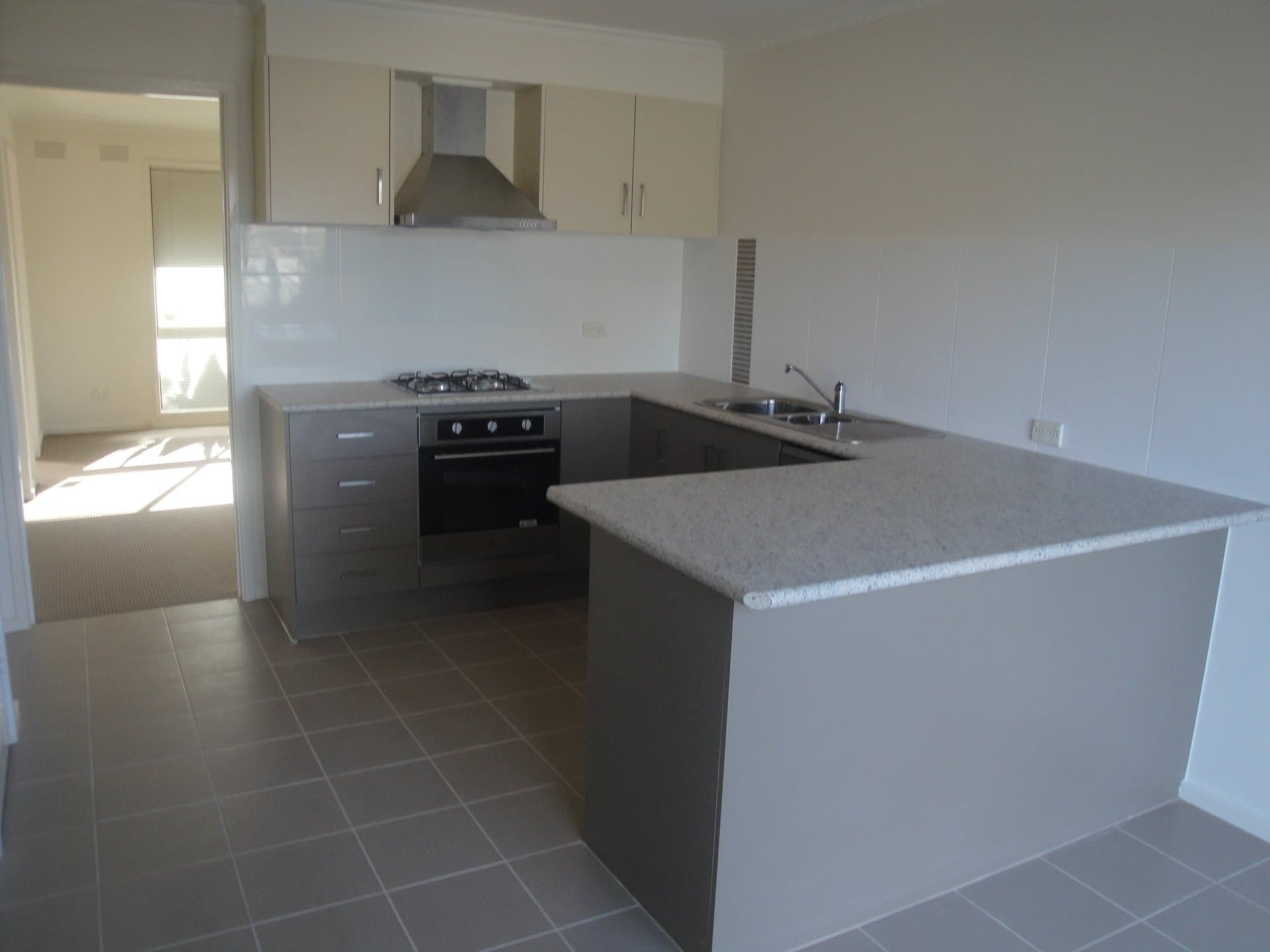 4/246 Cumberland Road, Pascoe Vale VIC 3044, Pascoe Vale - Thumbnail 2