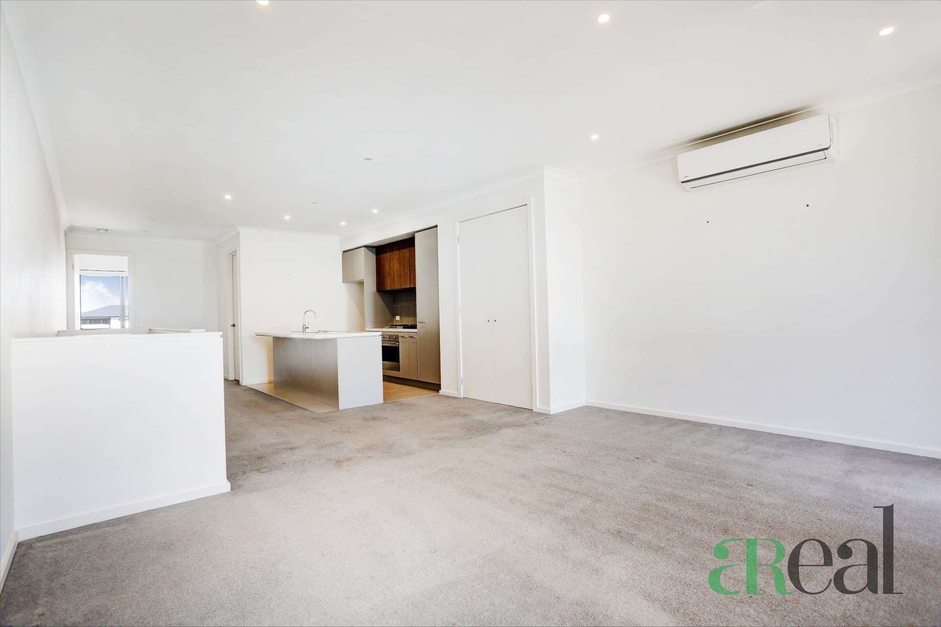 21 Quay Boulevard, Werribee South VIC 3030, Werribee South - Thumbnail 2