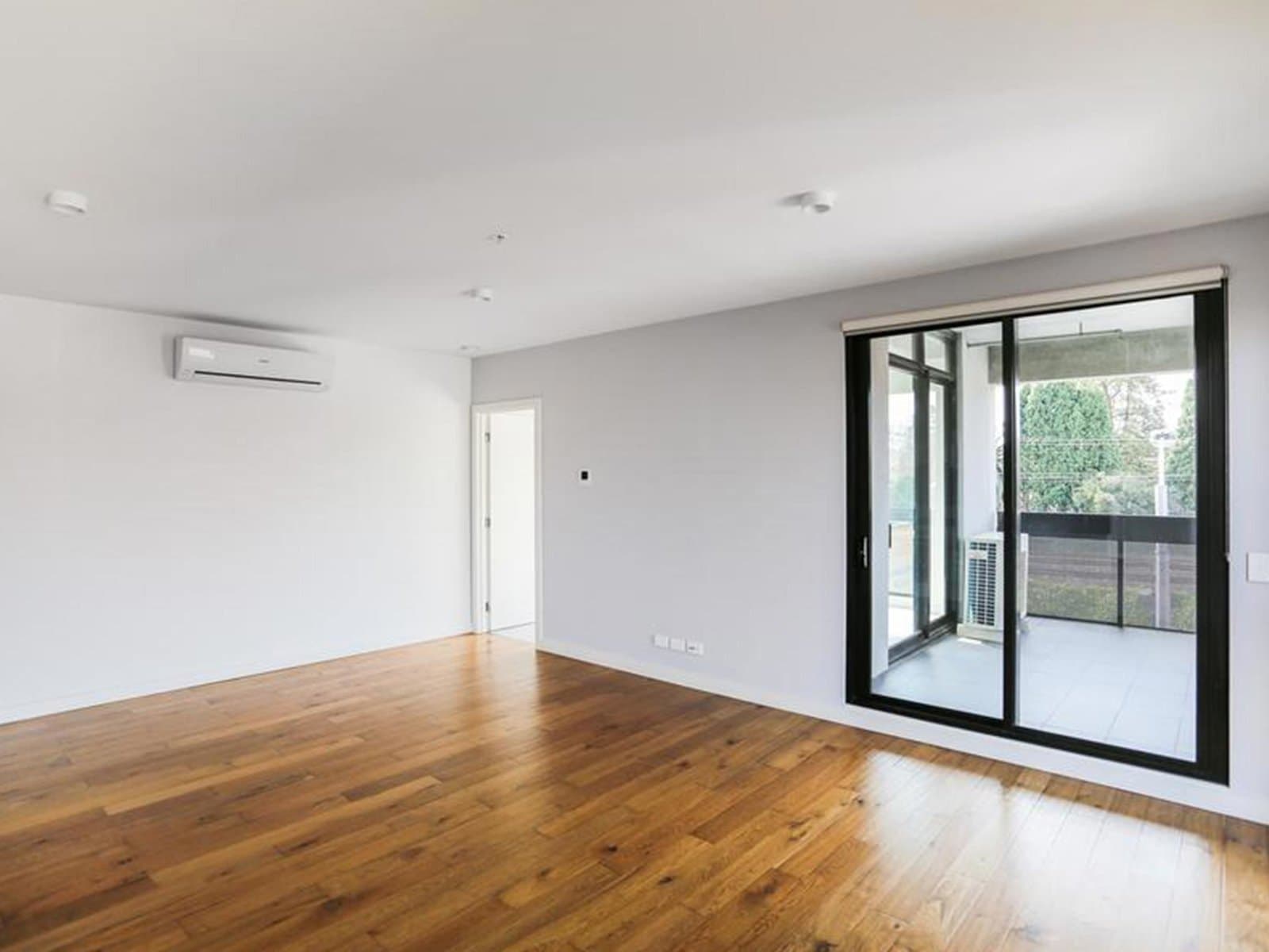 206/2 Tweed Street, Hawthorn VIC 3122, Hawthorn - Thumbnail 2