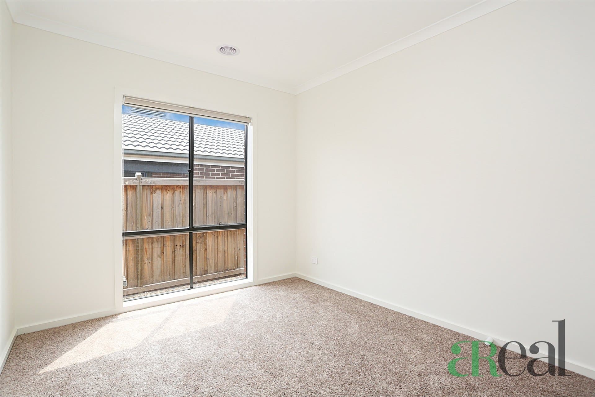 14 Shanahans Drive, Cranbourne North VIC 3977, Cranbourne North - Thumbnail 7
