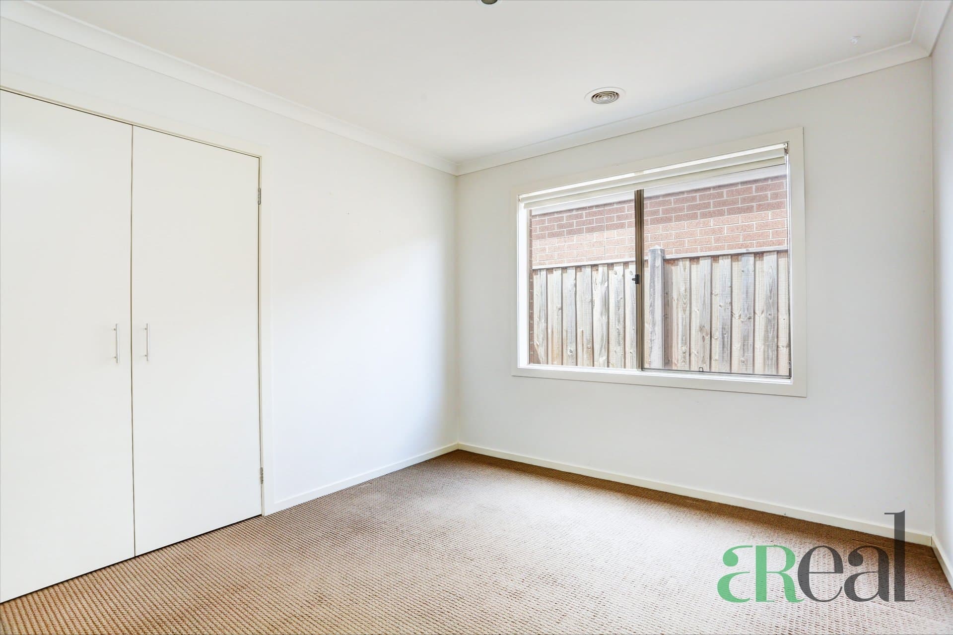 6 Maslin Walk, Point Cook VIC 3030, Point Cook - Thumbnail 4