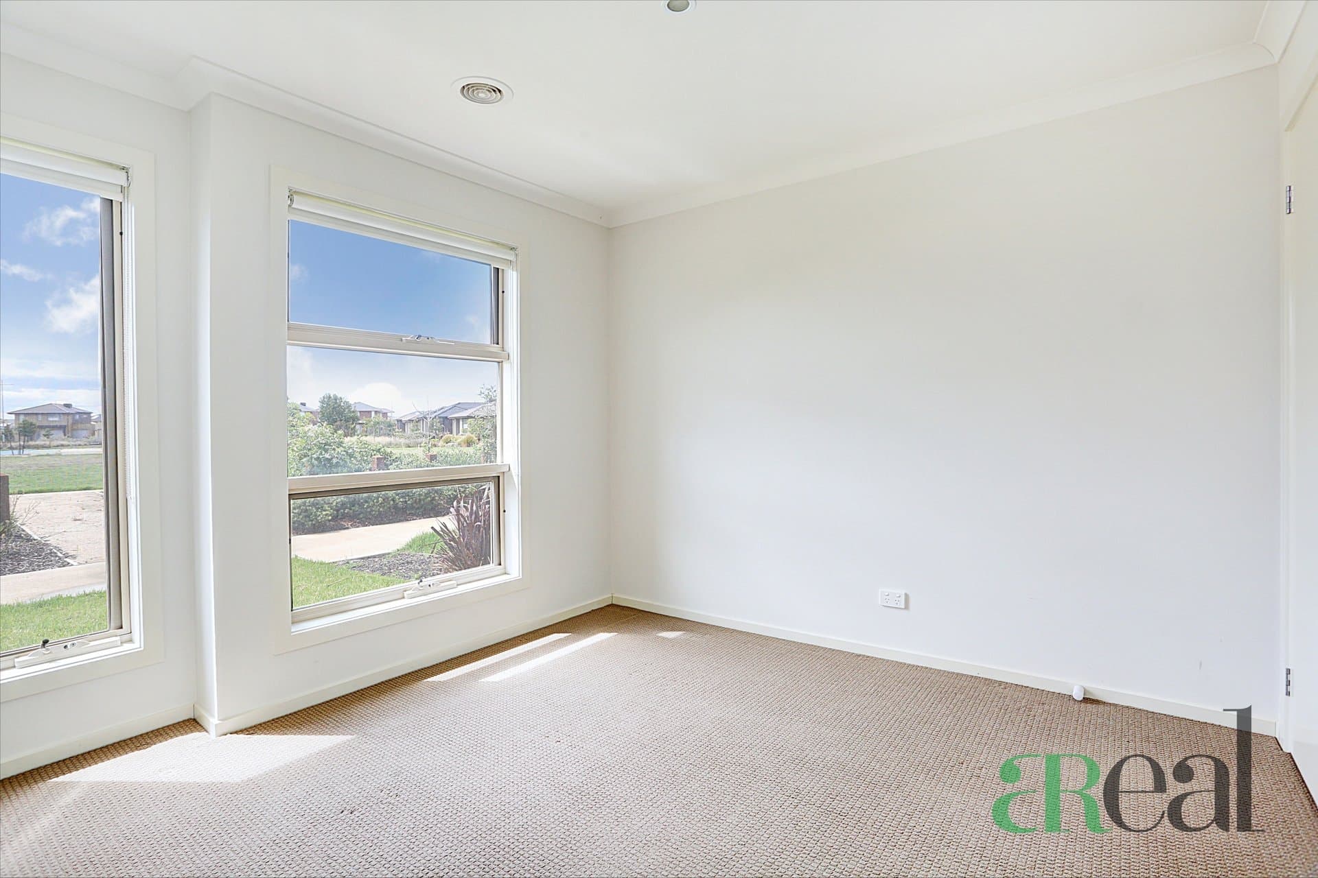6 Maslin Walk, Point Cook VIC 3030, Point Cook - Thumbnail 8