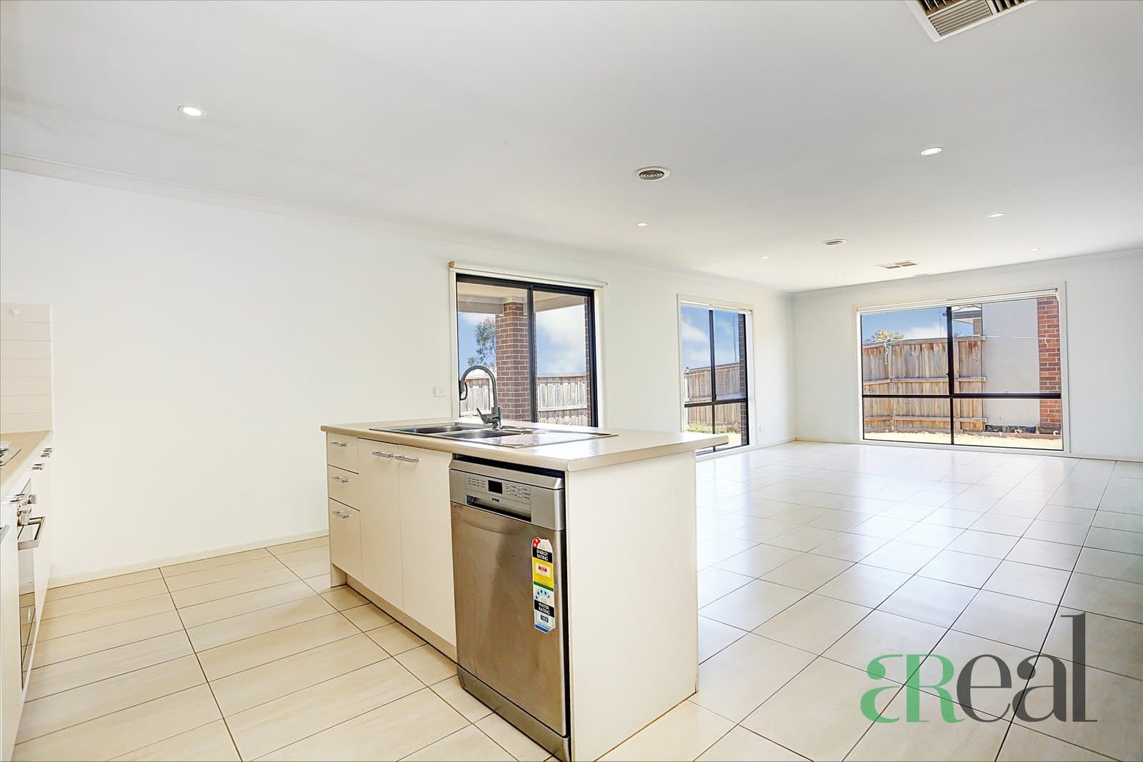 10 Lukis Avenue, Williams Landing VIC 3027, Williams Landing - Image 1