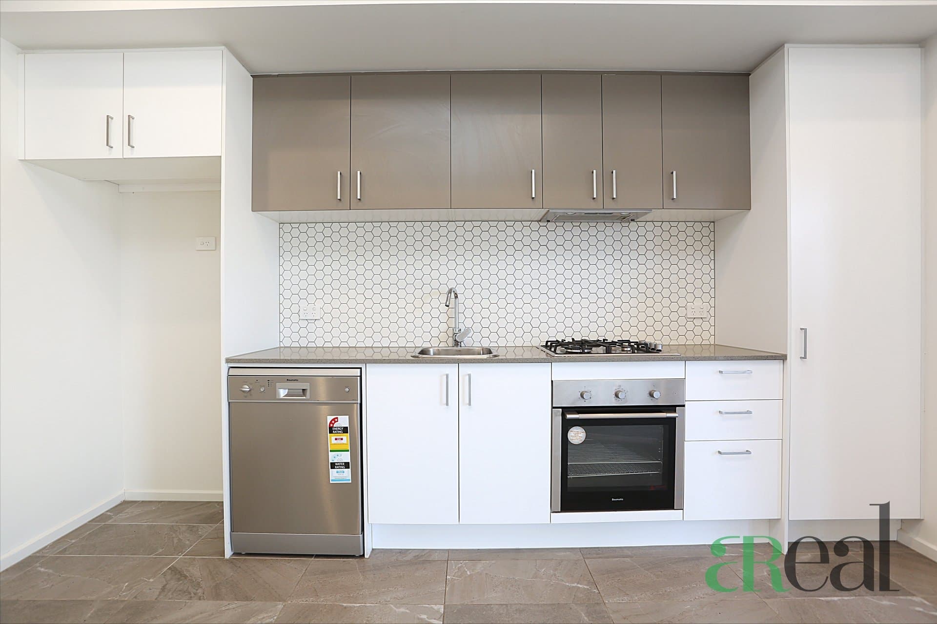 7 Hensbergh Place, Sunshine West VIC 3020, Sunshine West - Thumbnail 3