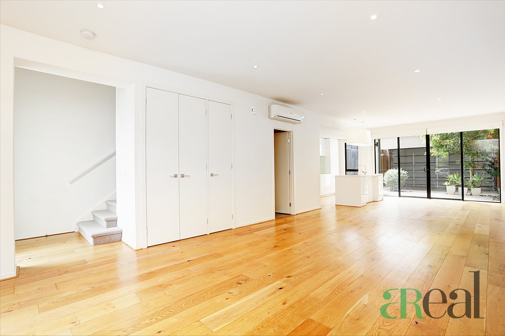17 Primrose Avenue, Cheltenham VIC 3192, Cheltenham - Thumbnail 2
