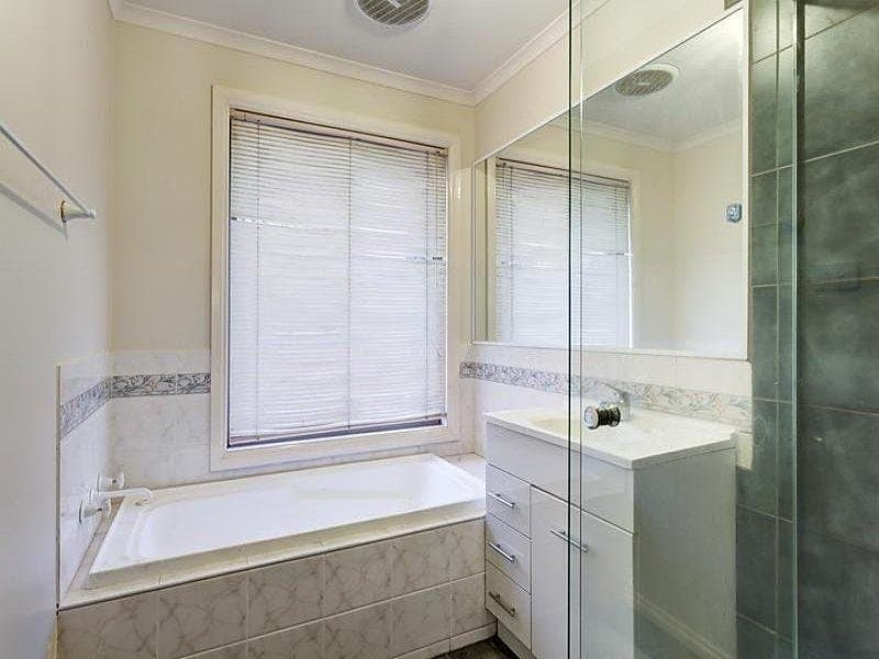 17 Sunrise Crescent, Templestowe Lower VIC 3107, Templestowe Lower - Thumbnail 7