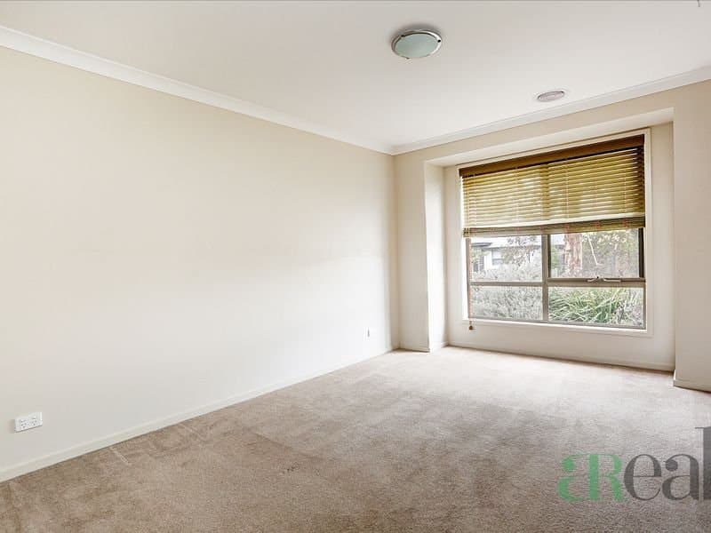 17 Dunraven Crescent, Doreen VIC 3754, Doreen - Thumbnail 3