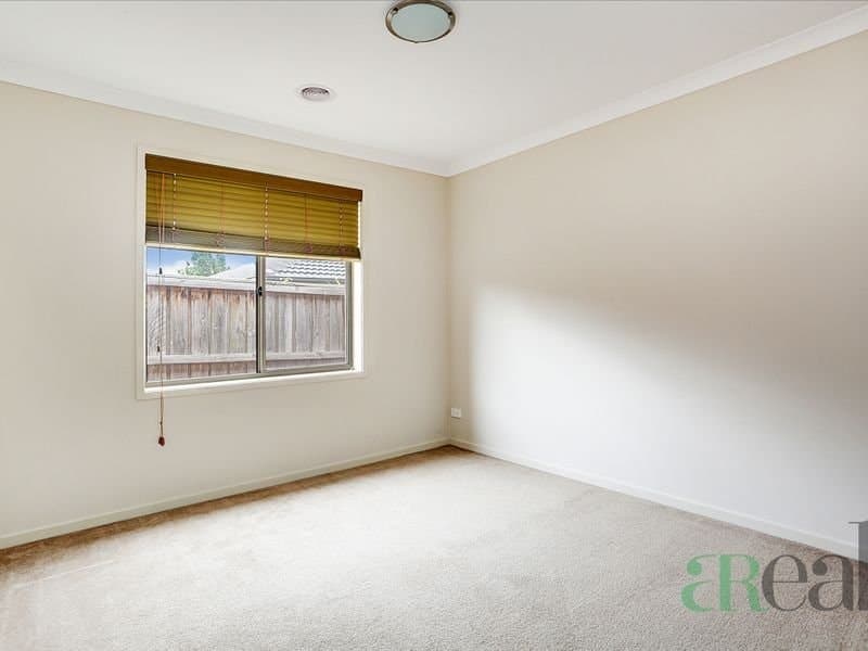 17 Dunraven Crescent, Doreen VIC 3754, Doreen - Thumbnail 6