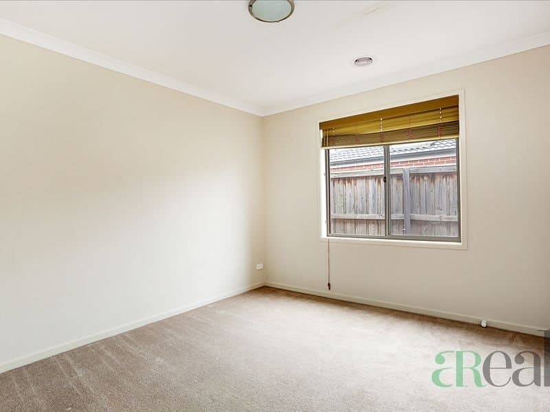17 Dunraven Crescent, Doreen VIC 3754, Doreen - Thumbnail 8