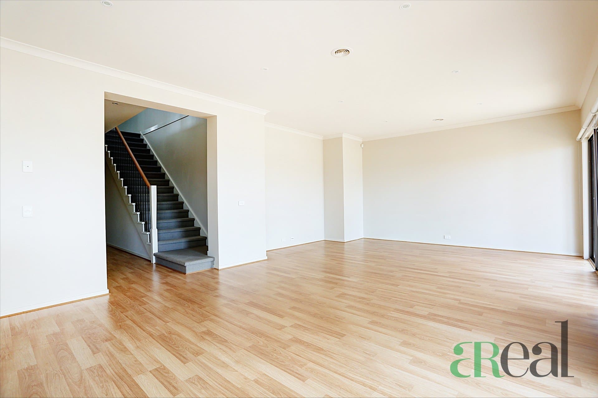 38 Seafarer Way, Point Cook VIC 3030, Point Cook - Thumbnail 3