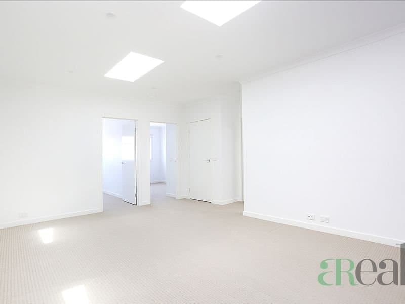 19 Roosevelt Way, Point Cook VIC 3030, Point Cook - Thumbnail 6