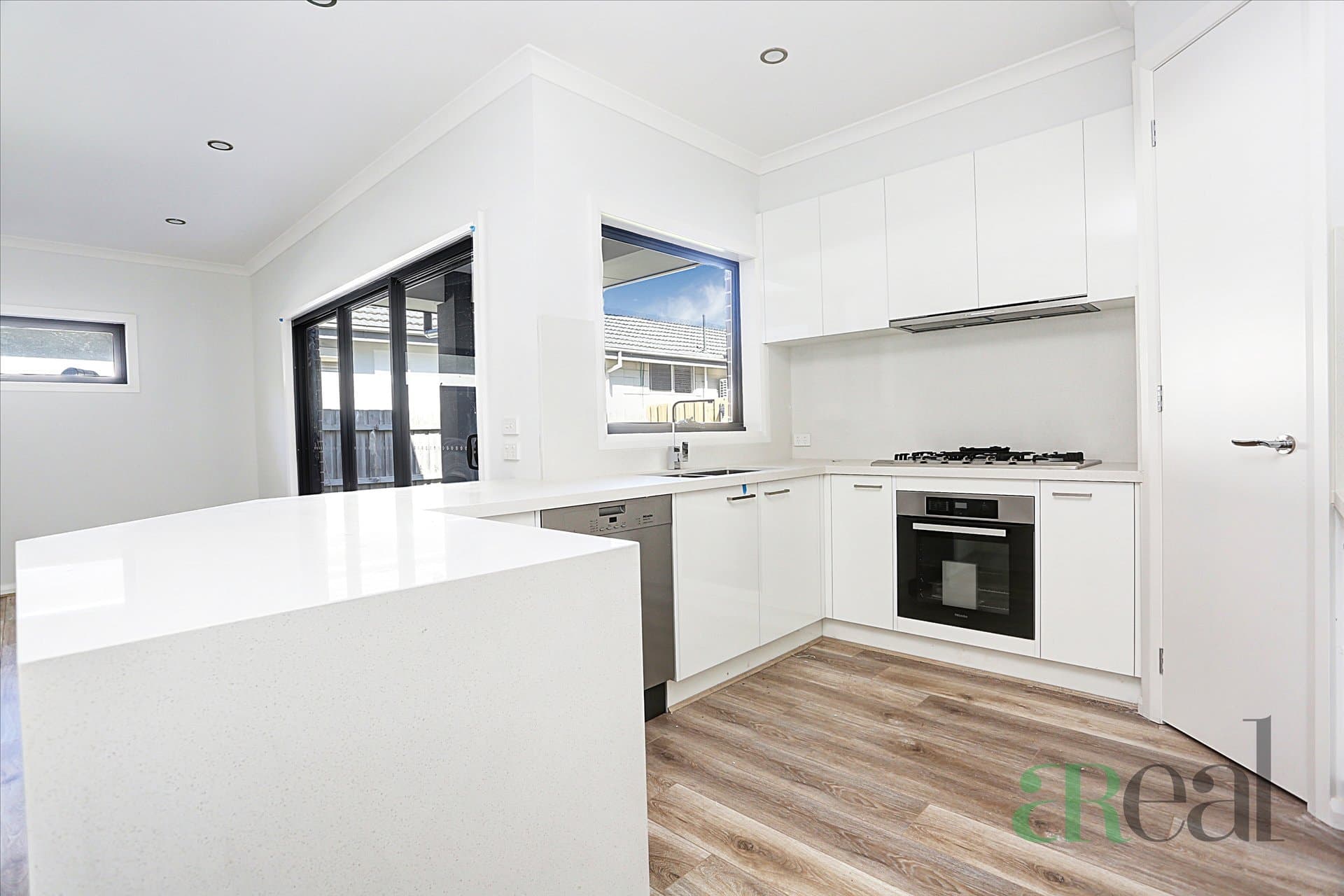 2A Clay Street, Moorabbin VIC 3189, Moorabbin - Thumbnail 2