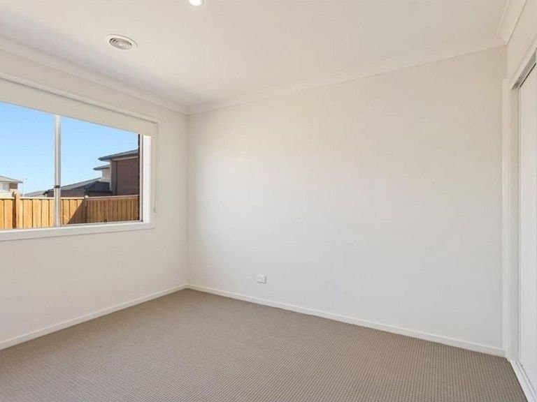 30 Dempsey Avenue, Truganina VIC 3029, Truganina - Thumbnail 5