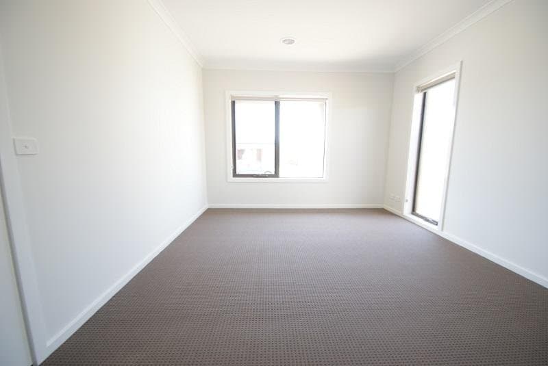 28 St. Gwinear Lane, Cranbourne North VIC 3977, Cranbourne North - Thumbnail 5