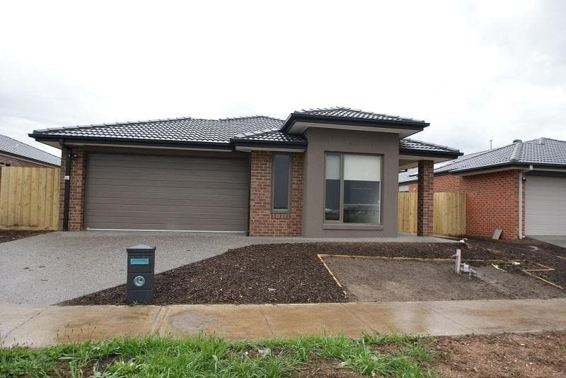 198 Alisma Boulevard, Cranbourne North VIC 3977, Cranbourne North - Image 1