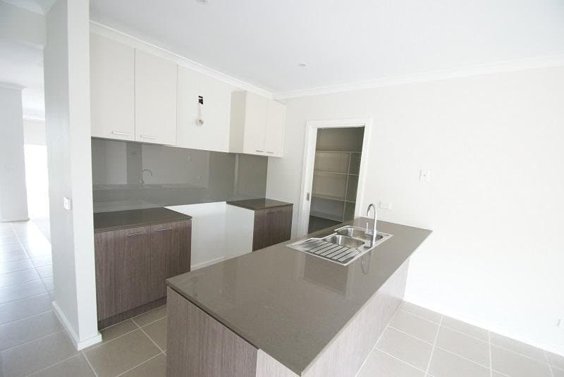 198 Alisma Boulevard, Cranbourne North VIC 3977, Cranbourne North - Thumbnail 4