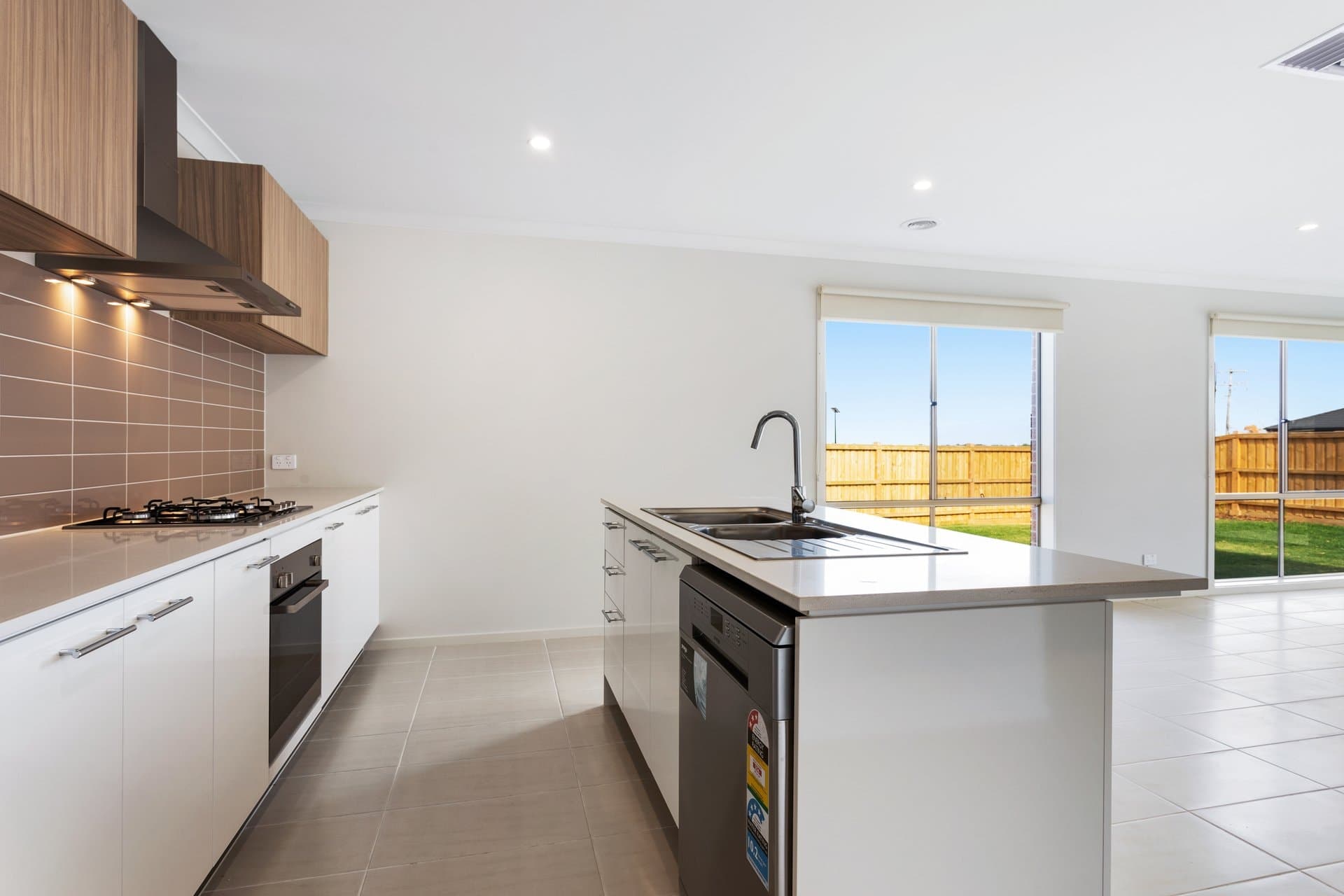 23 Dusty Drive, Point Cook VIC 3030, Point Cook - Thumbnail 2