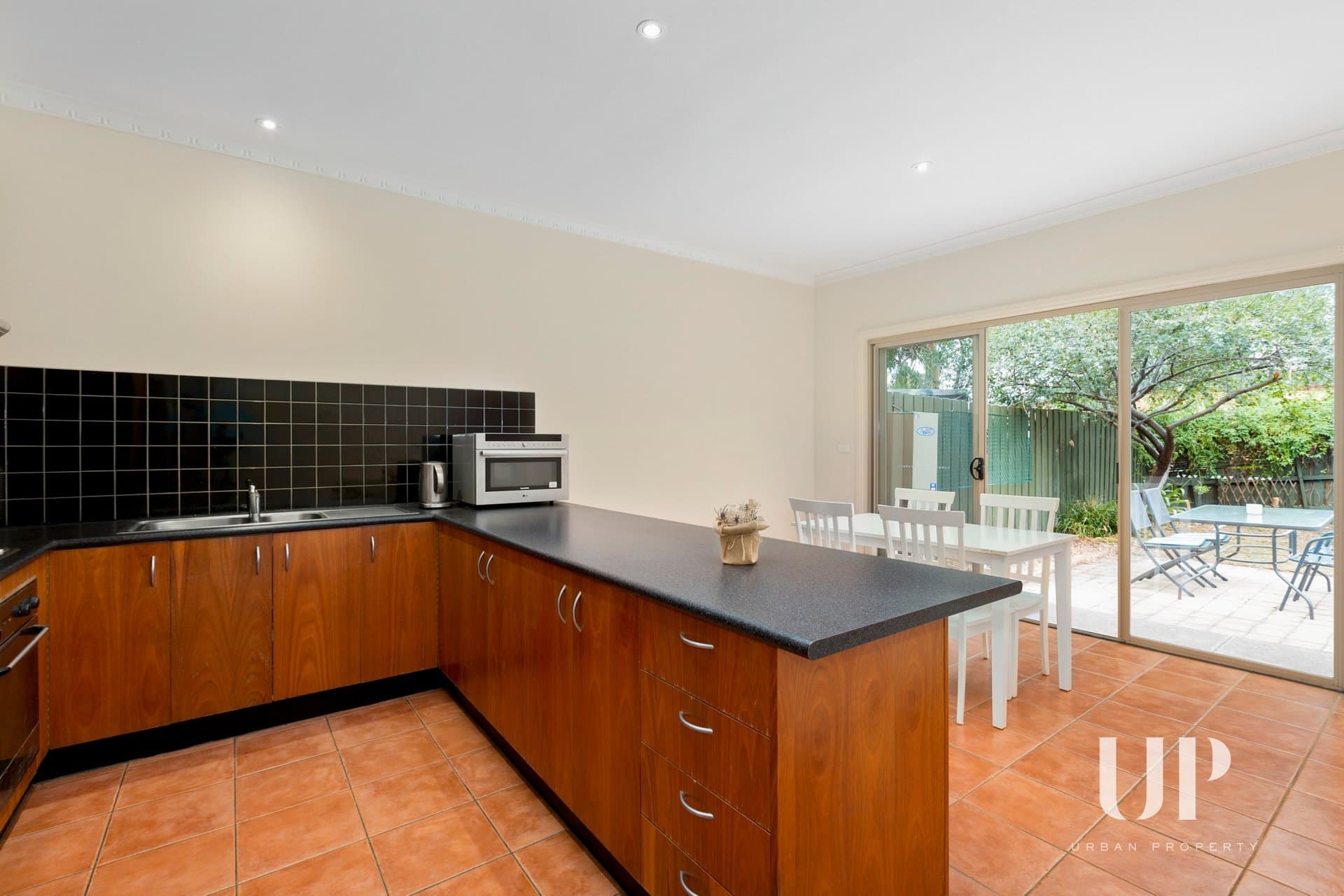 3/9 Dobson Road, Montmorency VIC 3094, Montmorency - Thumbnail 4