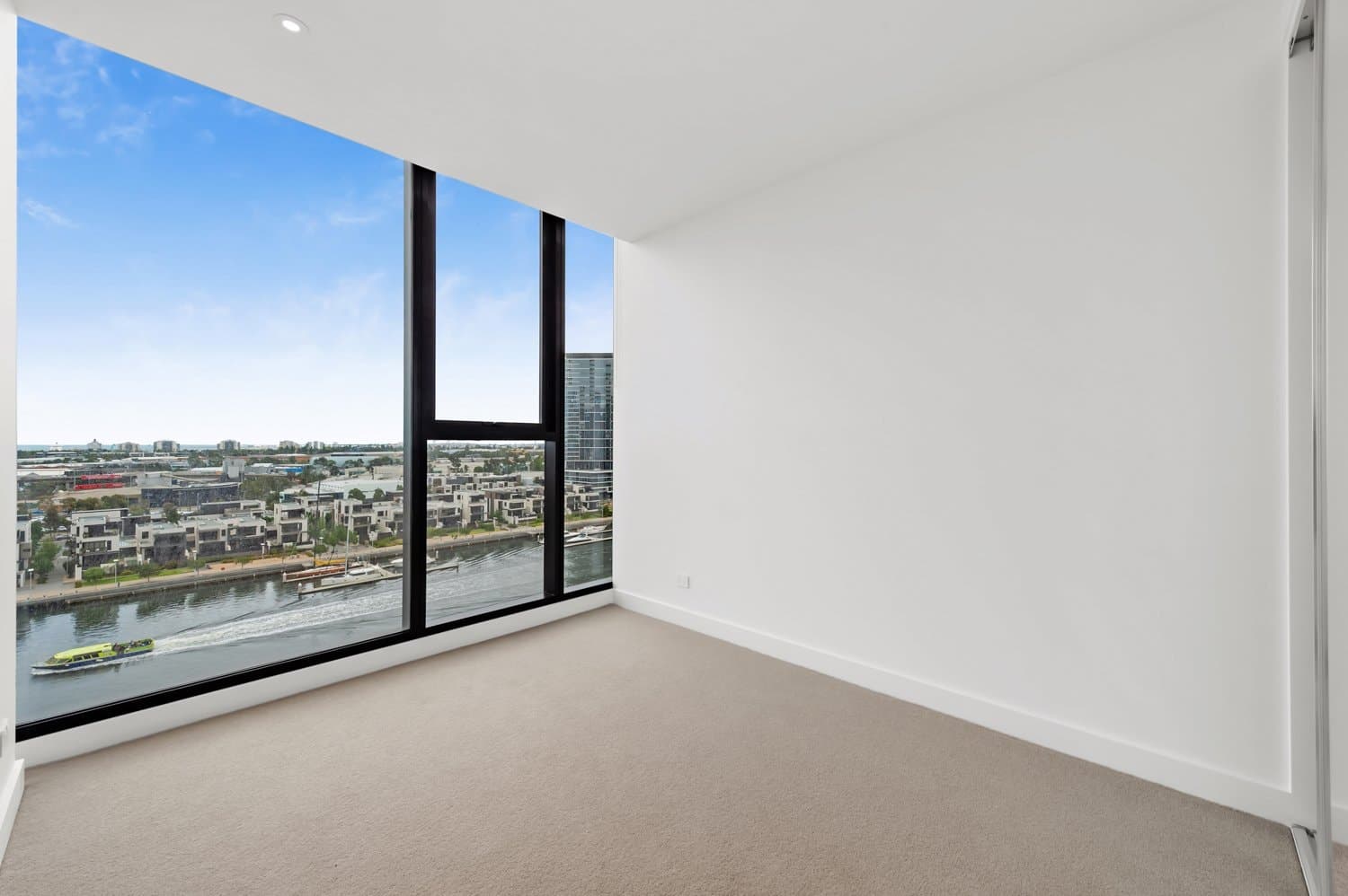 1102/915 Collins Street, Docklands VIC 3008, Docklands - Thumbnail 4