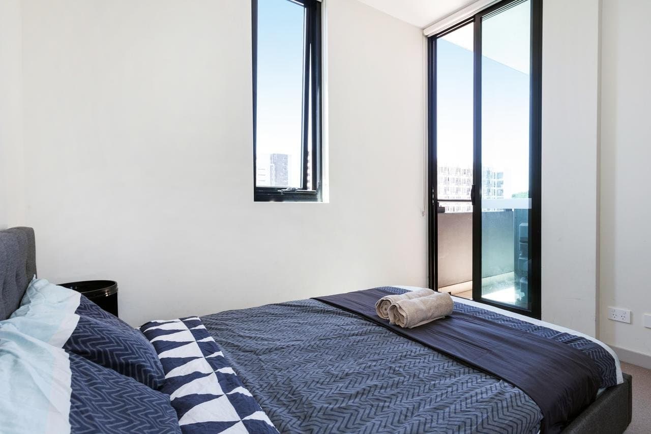 716/613 Swanston Street, Carlton VIC 3053, Carlton - Thumbnail 2