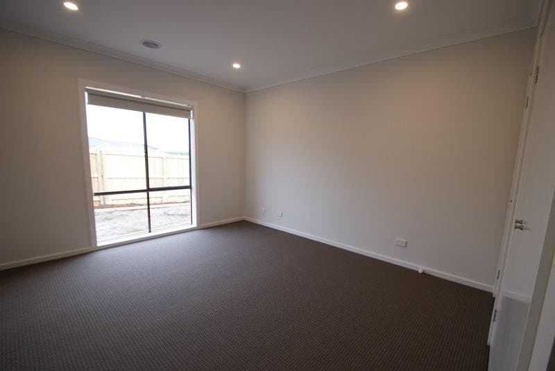 149 Wheelers Park Drive, Cranbourne North VIC 3977, Cranbourne North - Thumbnail 7