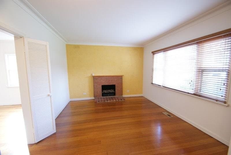 4 York Street, Blackburn South VIC 3130, Blackburn South - Thumbnail 2
