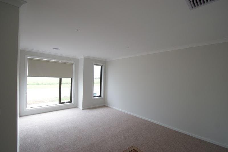 198 Alisma Boulevard, Cranbourne North VIC 3977, Cranbourne North - Thumbnail 2