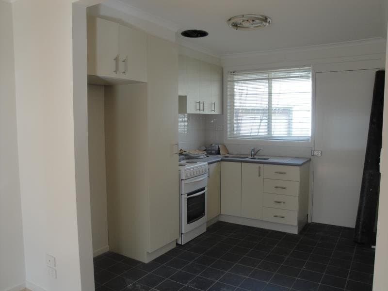 1/28 Lyndhurst Crescent, Brunswick East VIC 3057, Brunswick East - Thumbnail 2