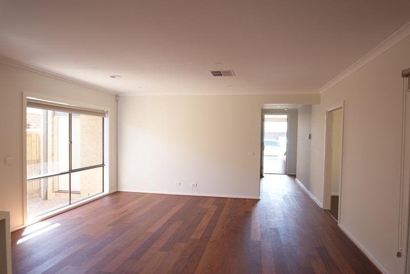 15 Hartland Drive, Cranbourne North VIC 3977, Cranbourne North - Thumbnail 2