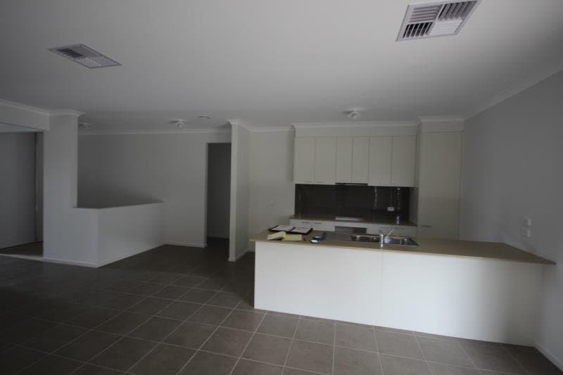 66 Riverside Drive, Craigieburn VIC 3064, Craigieburn - Thumbnail 2