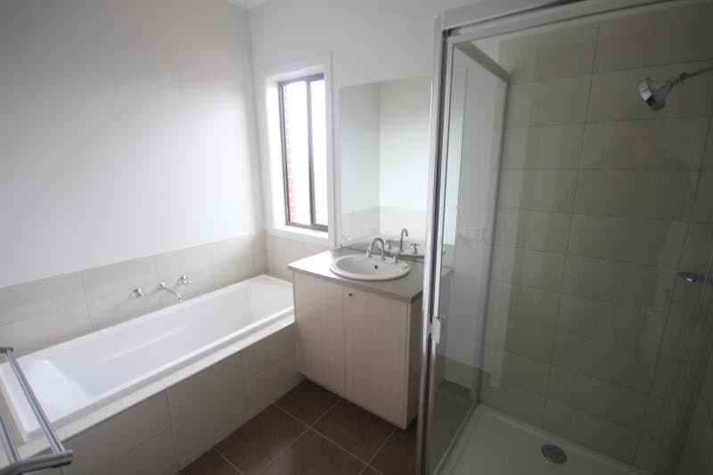 66 Riverside Drive, Craigieburn VIC 3064, Craigieburn - Thumbnail 3