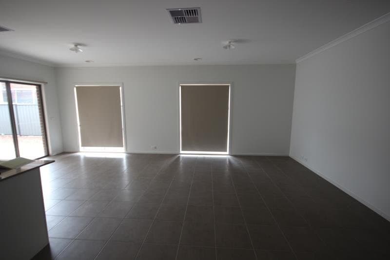 66 Riverside Drive, Craigieburn VIC 3064, Craigieburn - Thumbnail 6