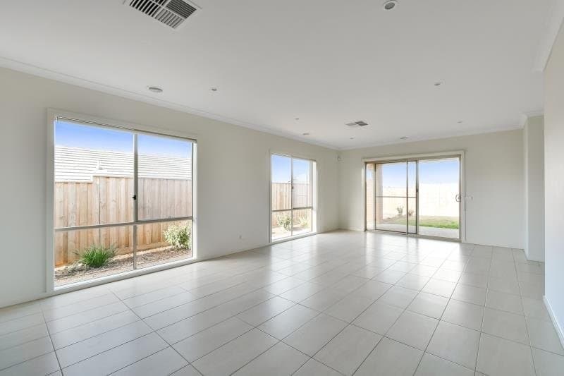 15 Owl Road, Doreen VIC 3754, Doreen - Thumbnail 4