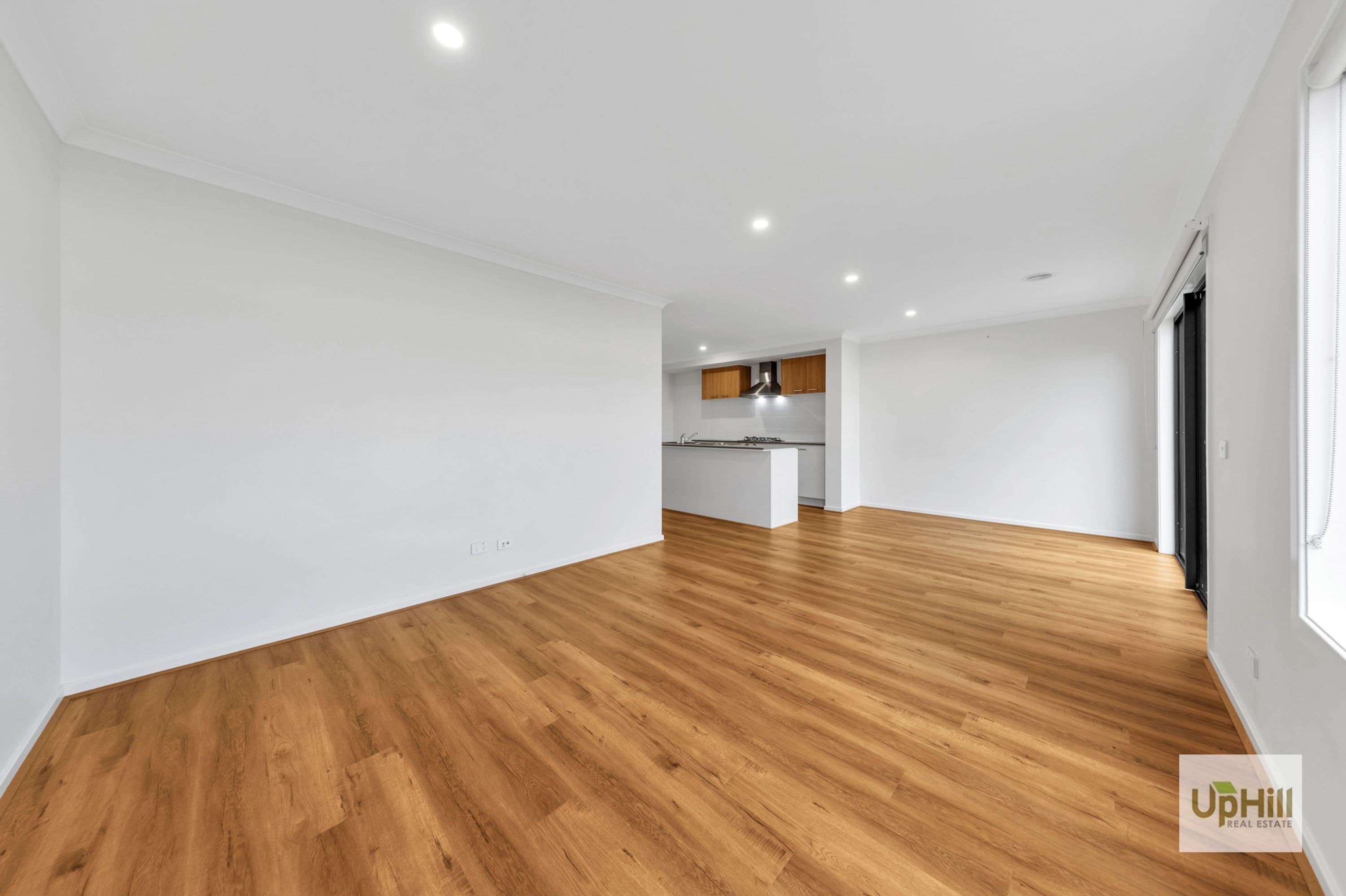 38 Abacot St, Clyde North - Thumbnail 4