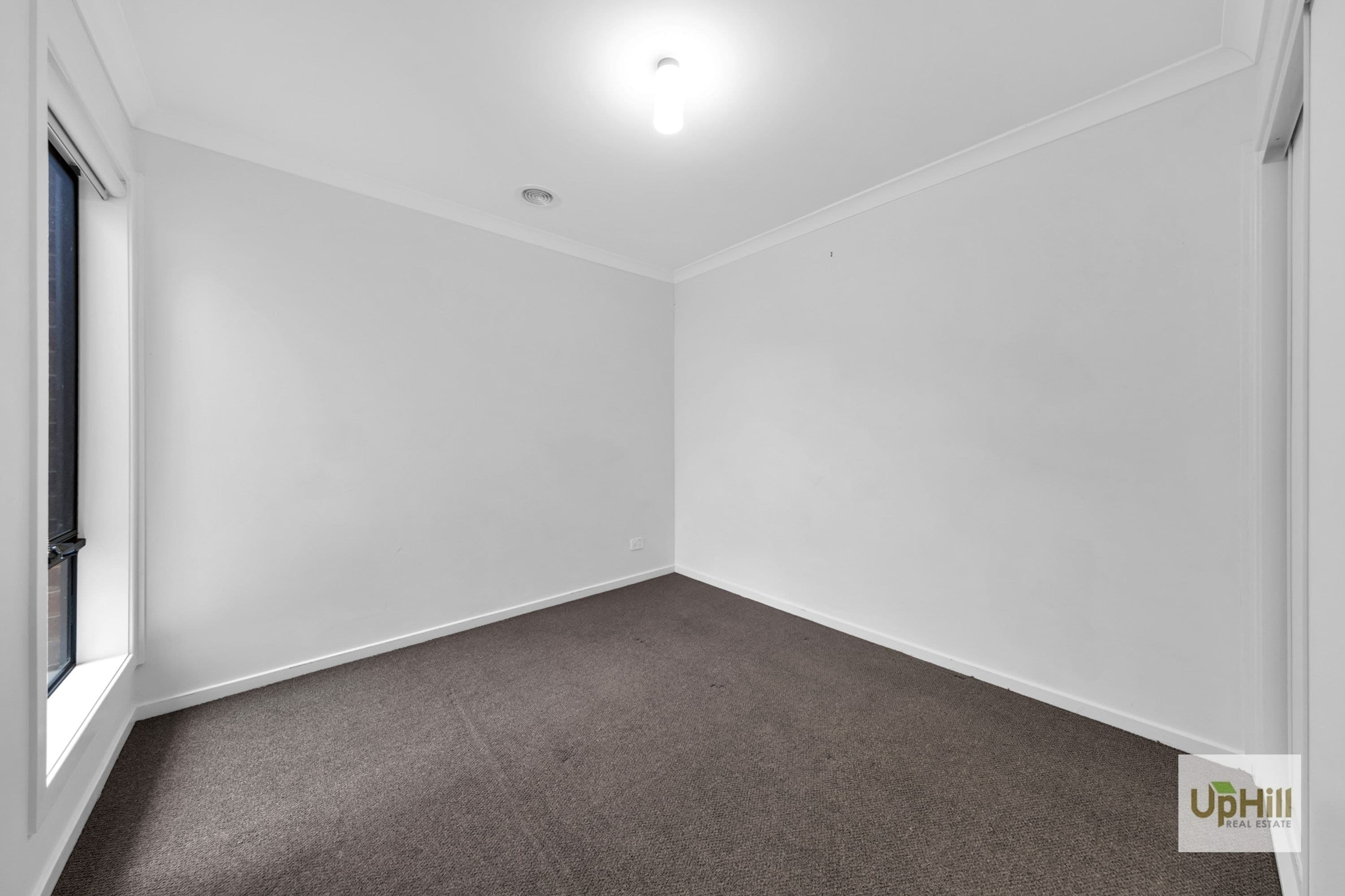 38 Abacot St, Clyde North - Thumbnail 7