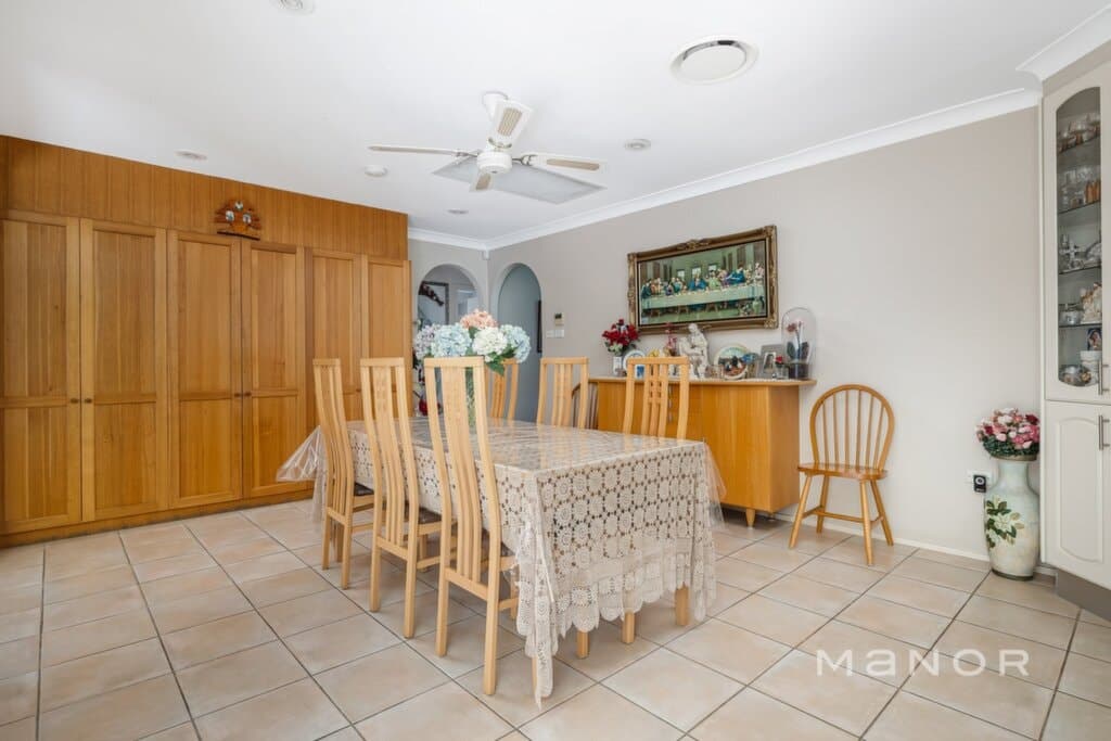 14 Delaney Drive Baulkham Hills, Baulkham Hills - Thumbnail 4