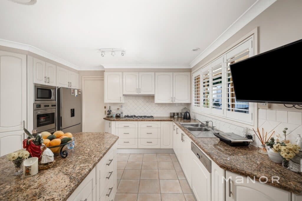 14 Delaney Drive Baulkham Hills, Baulkham Hills - Thumbnail 5