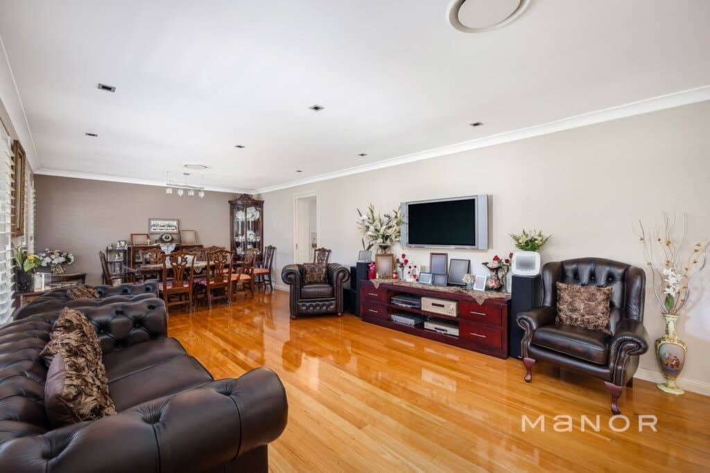 14 Delaney Drive Baulkham Hills, Baulkham Hills - Thumbnail 6