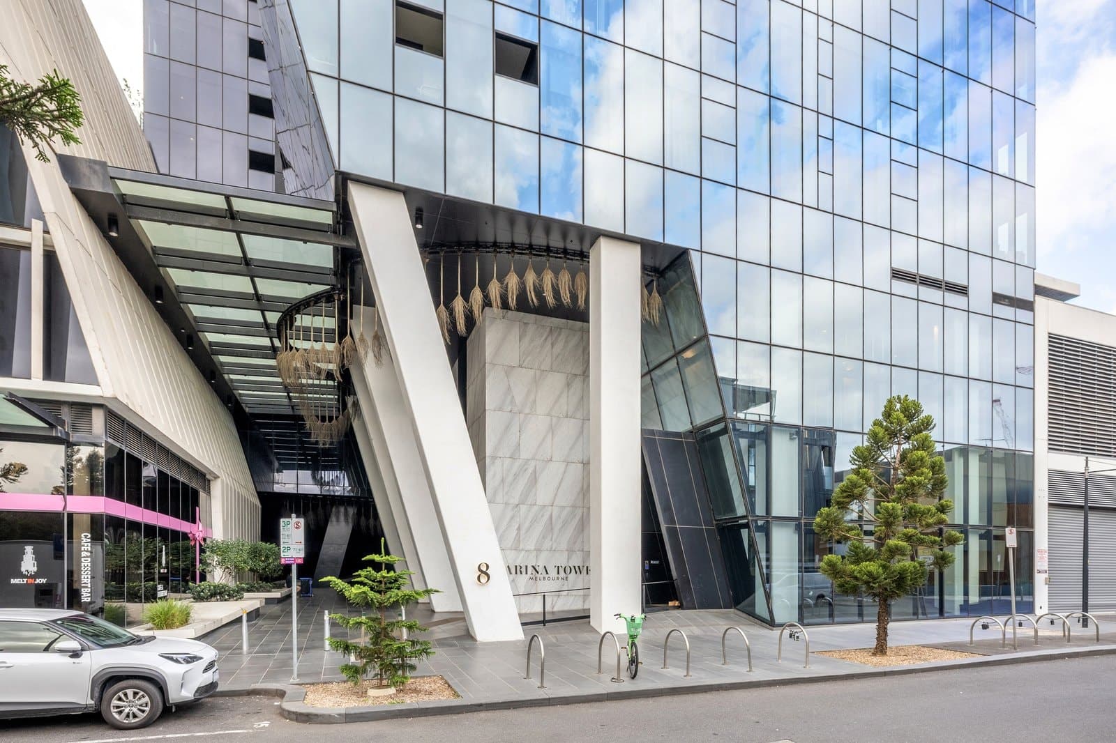 1215/8 Pearl River Road, Docklands, Docklands - Thumbnail 2