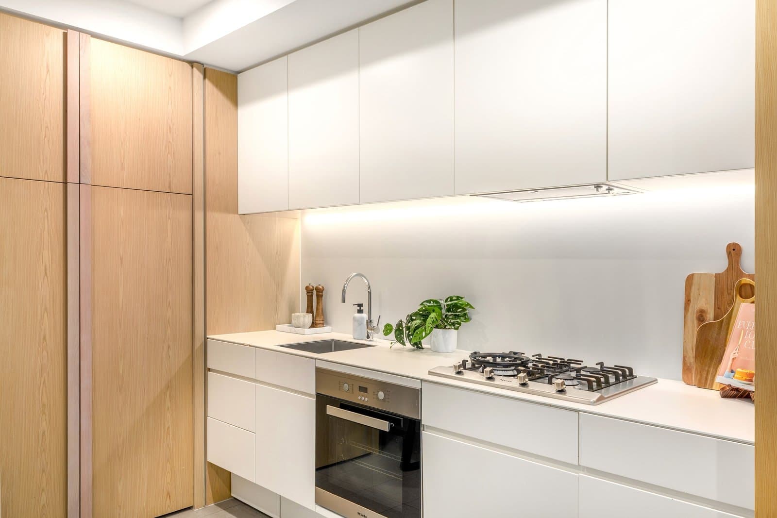 1215/8 Pearl River Road, Docklands, Docklands - Thumbnail 7