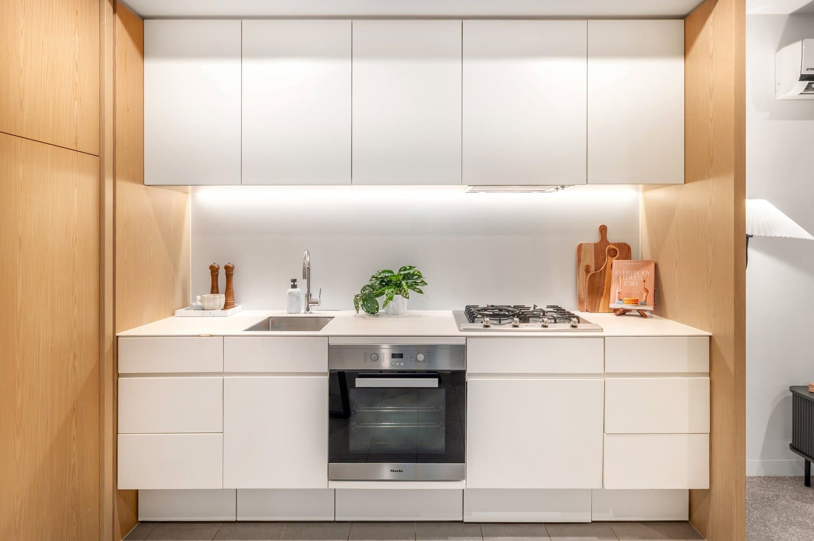 1215/8 Pearl River Road, Docklands, Docklands - Thumbnail 8