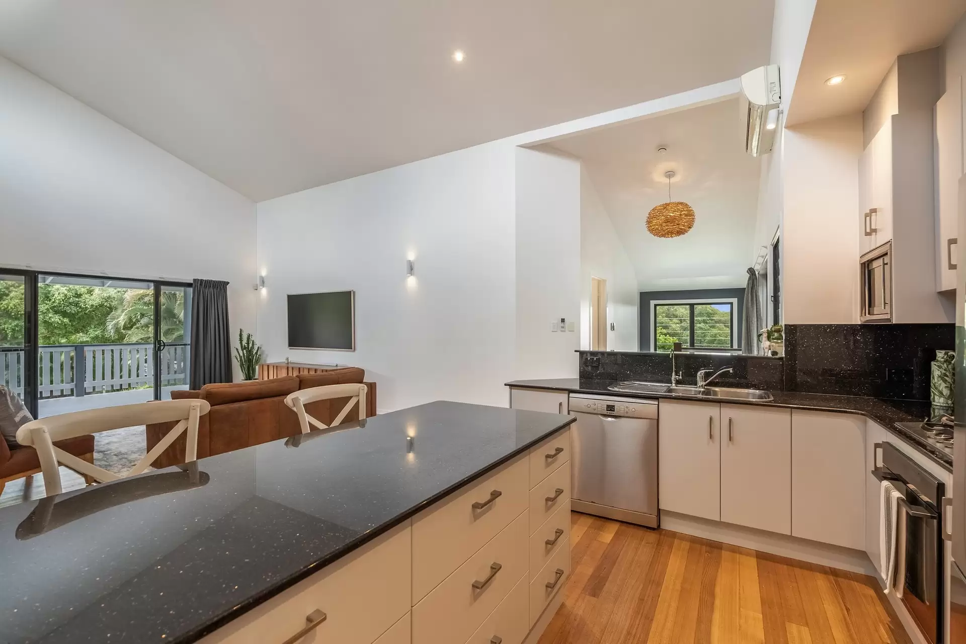 32 North Head Road, New Brighton, New Brighton - Thumbnail 5