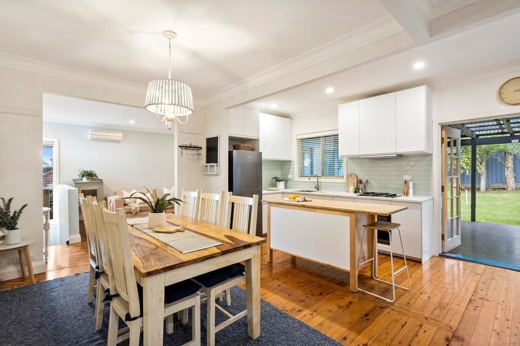 28 Prospect Street, Mount Saint Thomas - Thumbnail 3