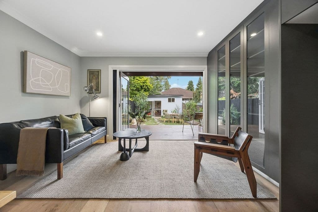 44 Camden Street, Newtown - Thumbnail 2