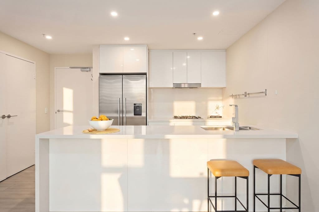406/51 Crown Street, Wollongong - Image 1