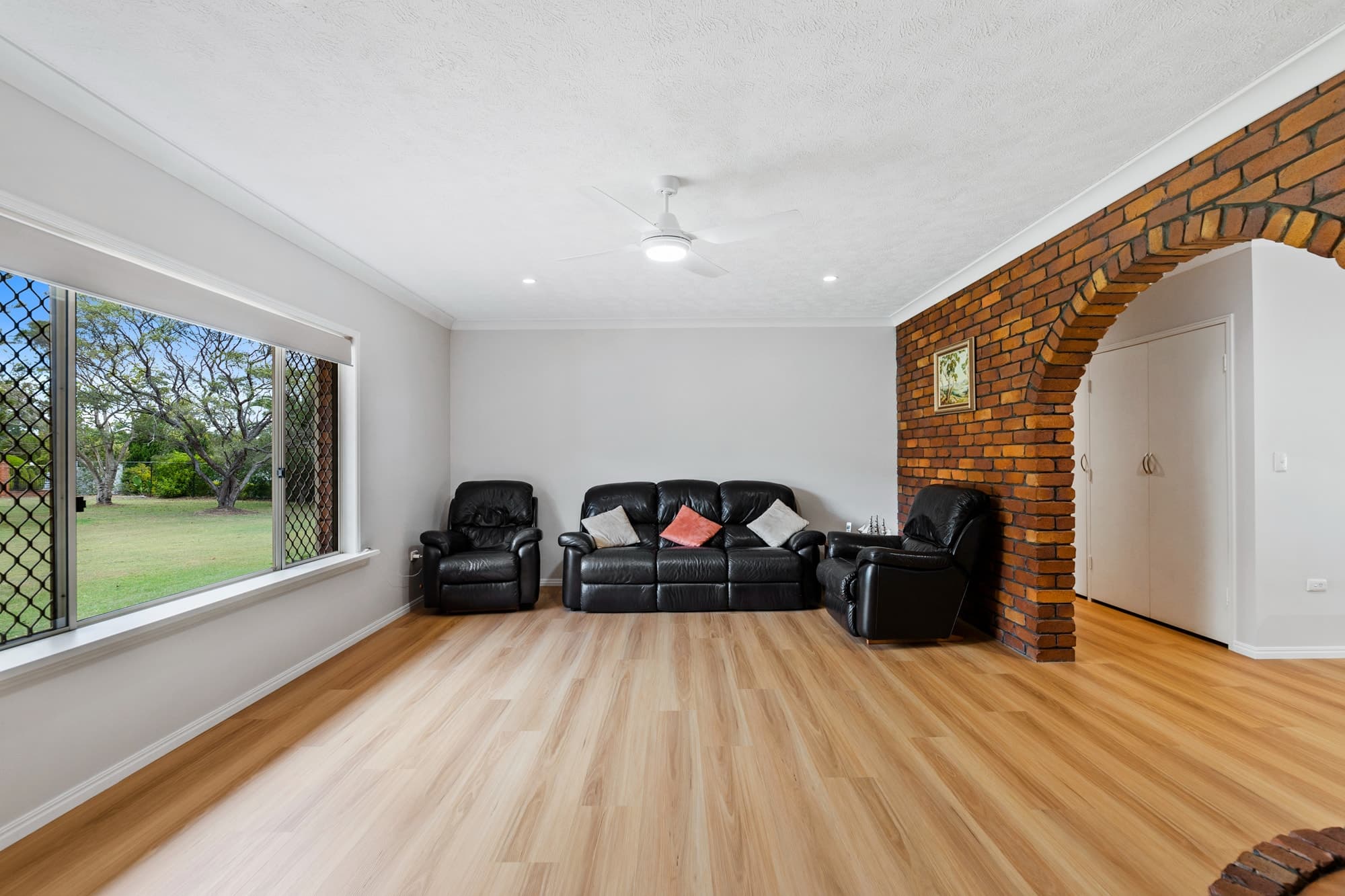 16-20 Crannock Court, Forestdale - Thumbnail 4