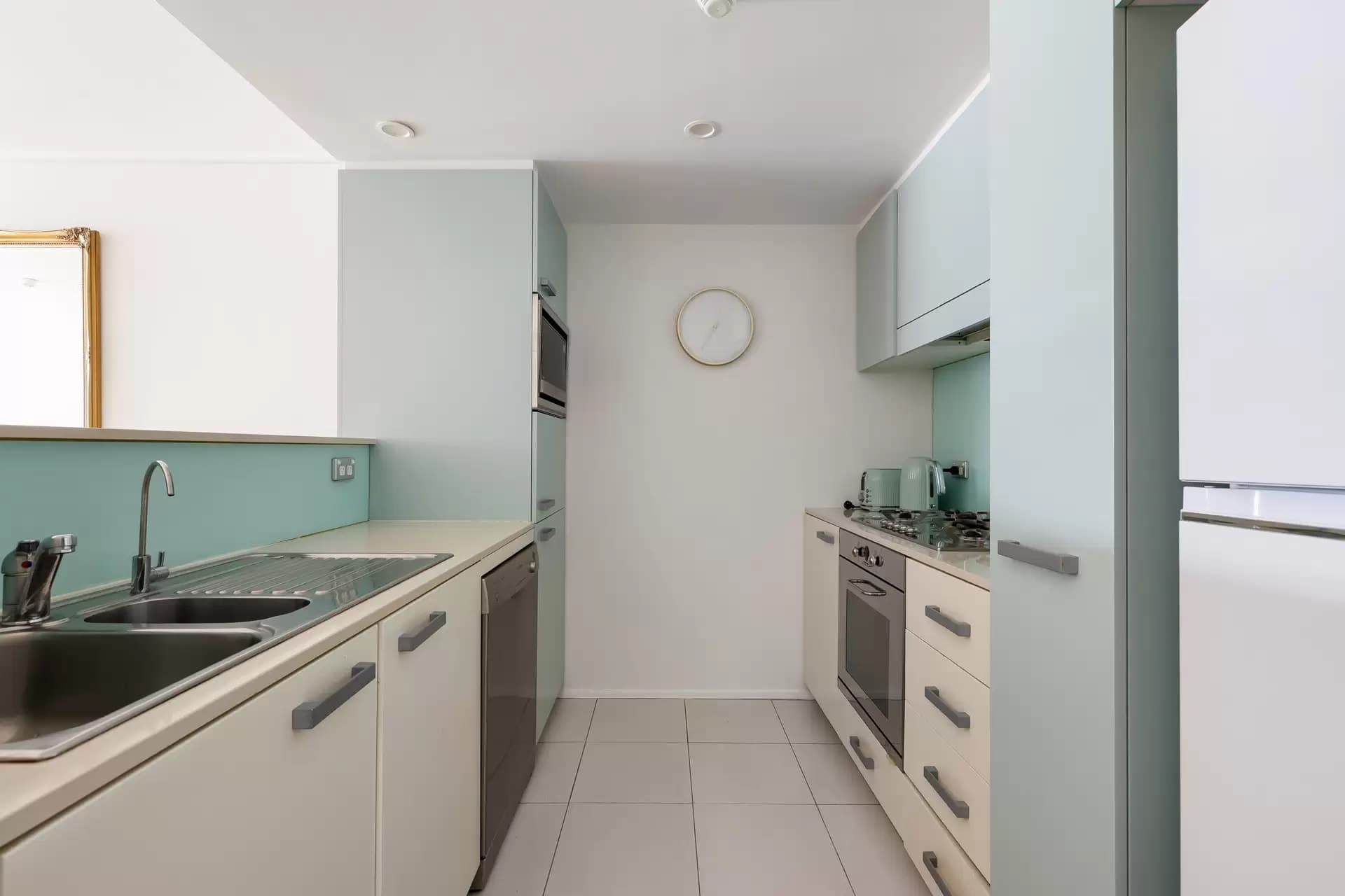 325/14 Griffin Place, Glebe - Thumbnail 2