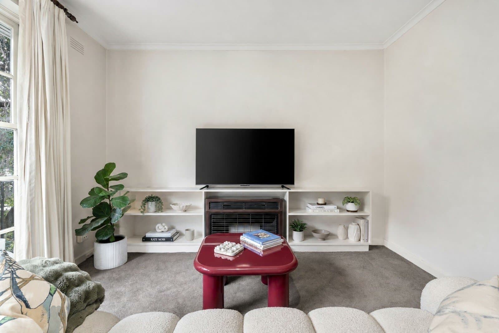 12/99 Caroline Street, South Yarra - Thumbnail 2